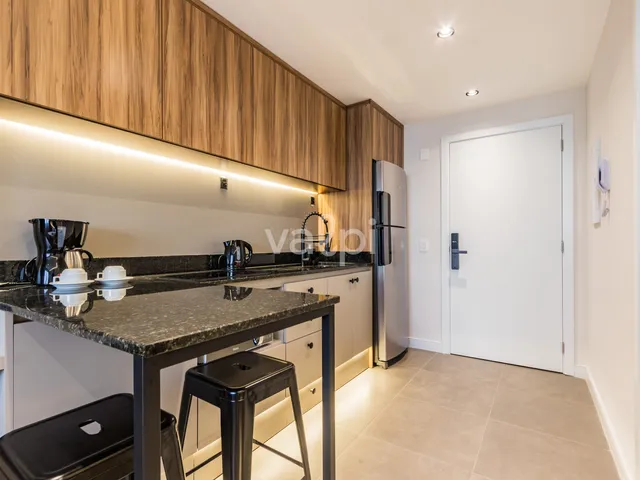 Studio com 42m² 1 quarto e 1 banheiro, para alugar, no bairro Cidade Baixa em Porto Alegre