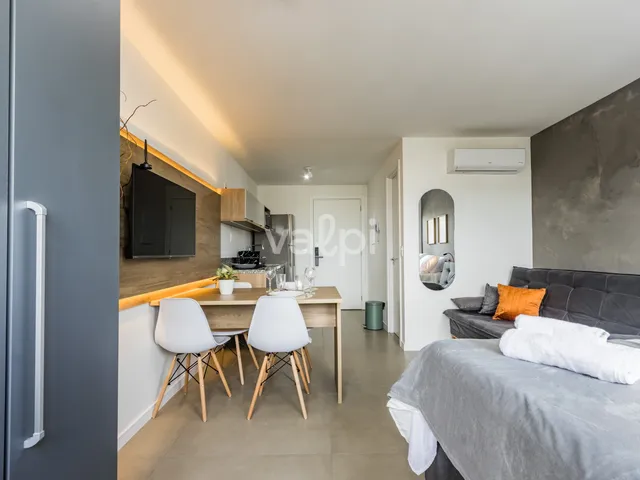 Studio com 42m² 1 quarto e 1 banheiro, para alugar, no bairro Cidade Baixa em Porto Alegre