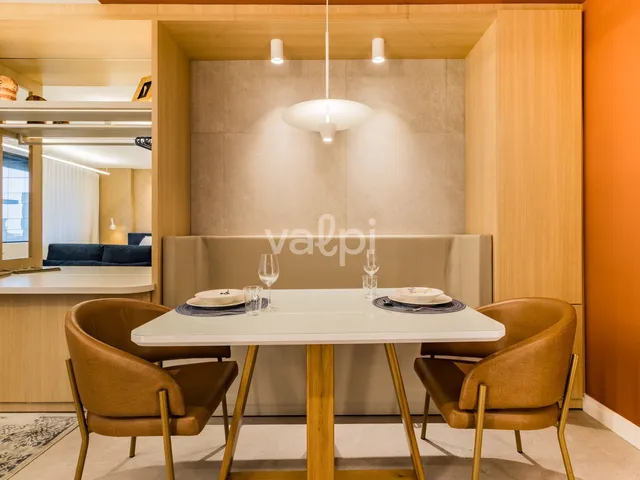 Studio com 43m² 1 quarto e 1 banheiro, para alugar, no bairro Três Figueiras em Porto Alegre