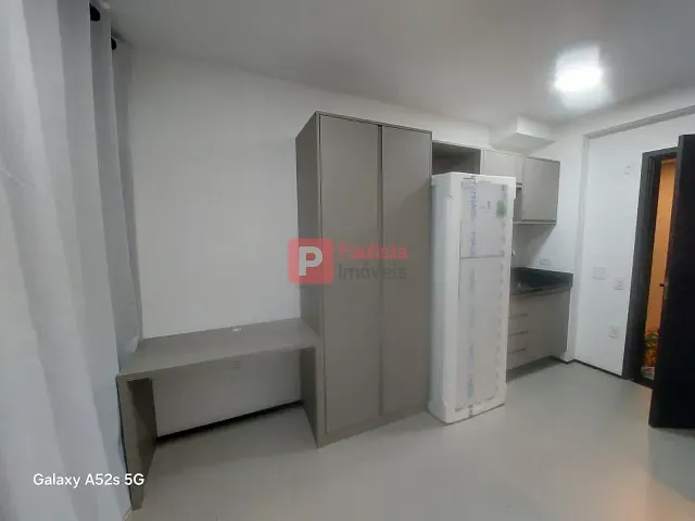 Studio 1 quarto e 1 banheiro, para alugar, no bairro Santo Amaro em São Paulo