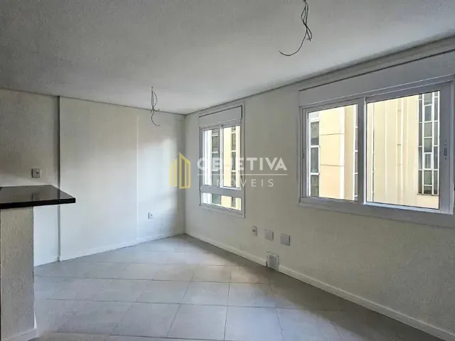 Studio 1 quarto e 1 banheiro, para alugar, no bairro Centro Histórico em Porto Alegre
