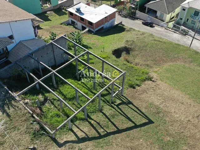 Terreno com 300m², à venda, no bairro Peró em Cabo Frio