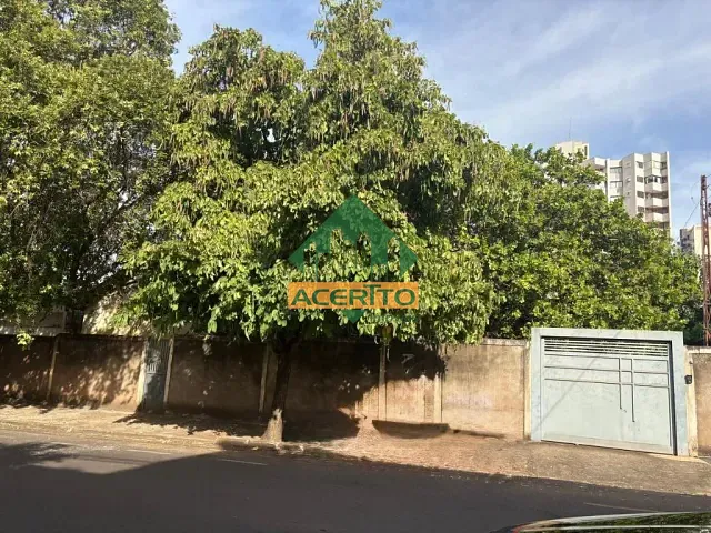 Terreno com 853m², à venda, no bairro Vila Bandeirantes em Araçatuba
