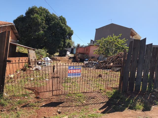 Terreno à venda, no bairro Centro em Ibiporã