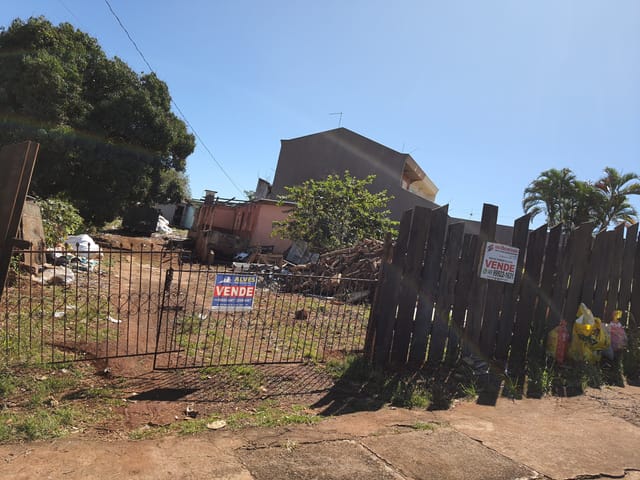 Terreno à venda, no bairro Centro em Ibiporã