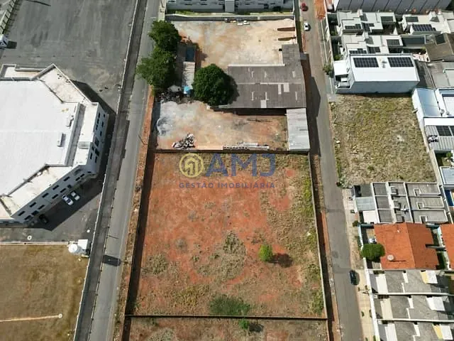 Galpão / Barracão com 4200m², para alugar, no bairro Jardim Atlântico em Goiânia