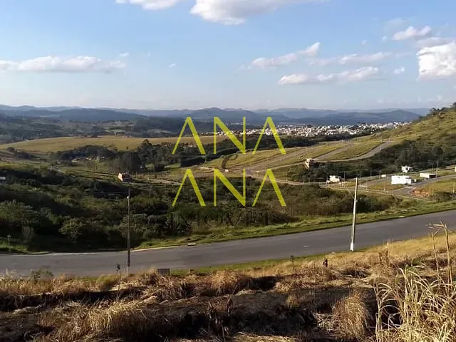Terreno com 235m², à venda, no bairro Condomínio Villa Verde Bragança em Bragança Paulista