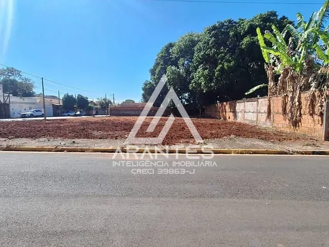 Terreno com 297m², à venda, no bairro São Francisco em Barretos