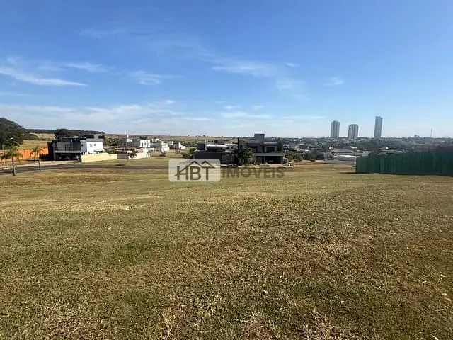 Terreno com 450m², à venda, no bairro Alphaville em Bauru