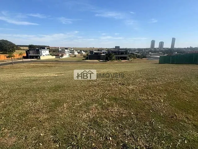 Terreno com 450m², à venda, no bairro Alphaville em Bauru