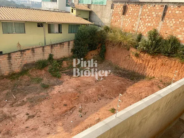Terreno com 360m², à venda, no bairro Cabral em Contagem