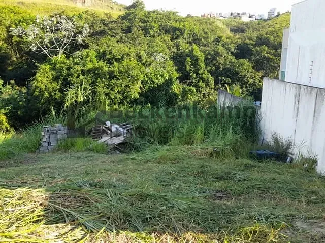 Terreno com 345m², à venda, no bairro Jardim Normandia em Volta Redonda