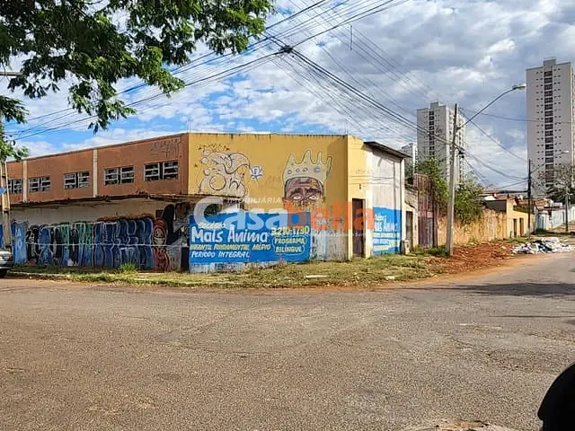 Terreno com 877m², à venda, no bairro Vila Monticelli em Goiânia