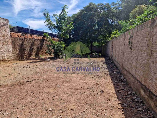 Terreno com 718m², à venda, no bairro Aeroporto em Corumbá