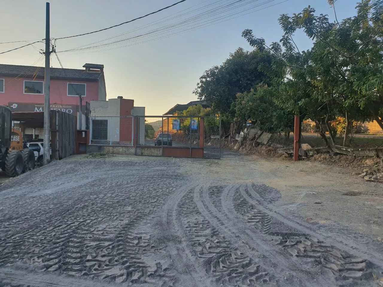 Terreno em condomínio | Venda e Aluguel | Água Limpa