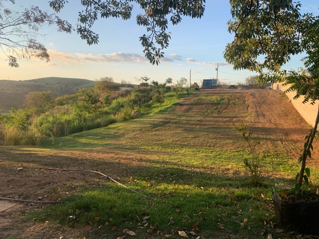 Terreno com 2100m², à venda, no bairro Chacaras Braúnas em Governador Valadares