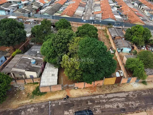 Terreno com 1360m², à venda, no bairro Setor de Chácaras Anhangüera C em Valparaíso de Goiás