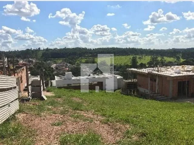 Terreno com 450m², à venda, no bairro Loteamento Vale Azul I em Jundiaí