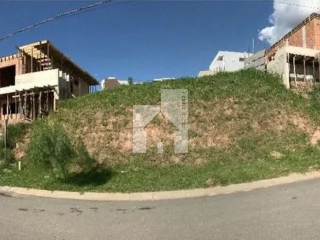 Terreno com 450m², à venda, no bairro Loteamento Vale Azul I em Jundiaí
