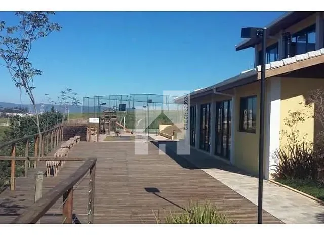Terreno com 450m², à venda, no bairro Loteamento Vale Azul I em Jundiaí
