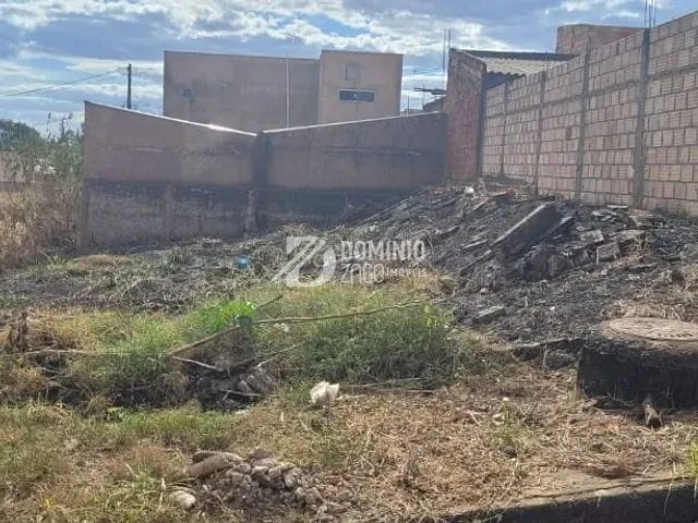Terreno com 200m², à venda, no bairro Alfredo Freire III em Uberaba