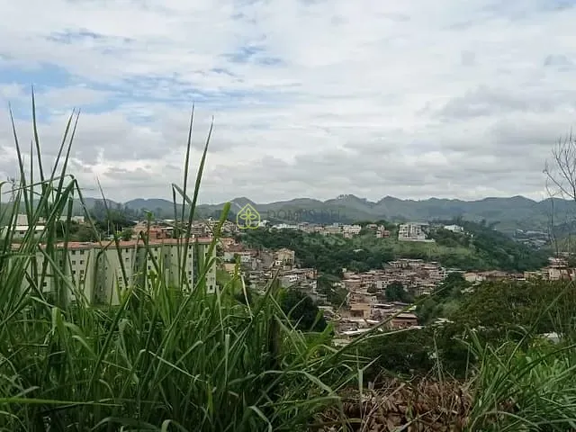 Terreno com 391m², à venda, no bairro Santa Rosa em Barra Mansa