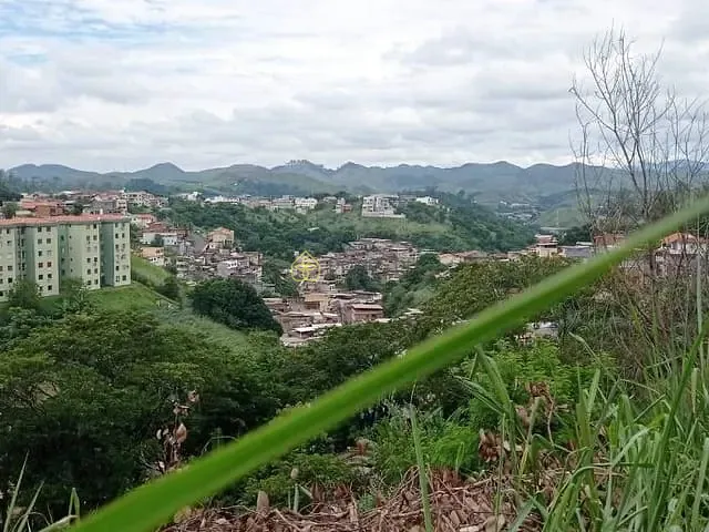 Terreno com 391m², à venda, no bairro Santa Rosa em Barra Mansa