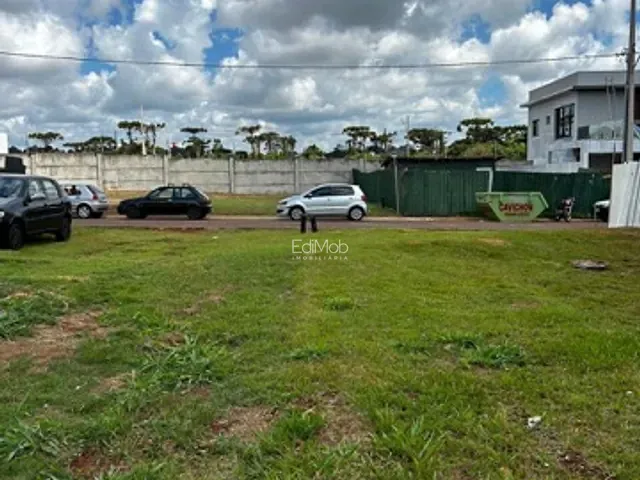 Terreno com 200m², à venda, no bairro Cancelli em Cascavel
