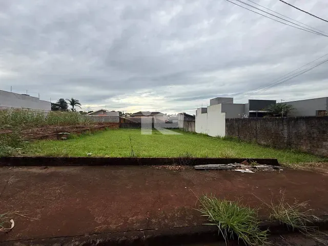 Terreno com 450m², à venda, no bairro JardimVale Verde em Rolândia
