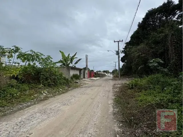 Terreno com 360m², à venda, no bairro São José em Itapoá