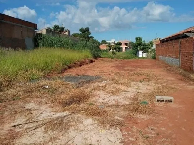 Terreno com 200m², à venda, no bairro Residencial Palmeira Real em Limeira