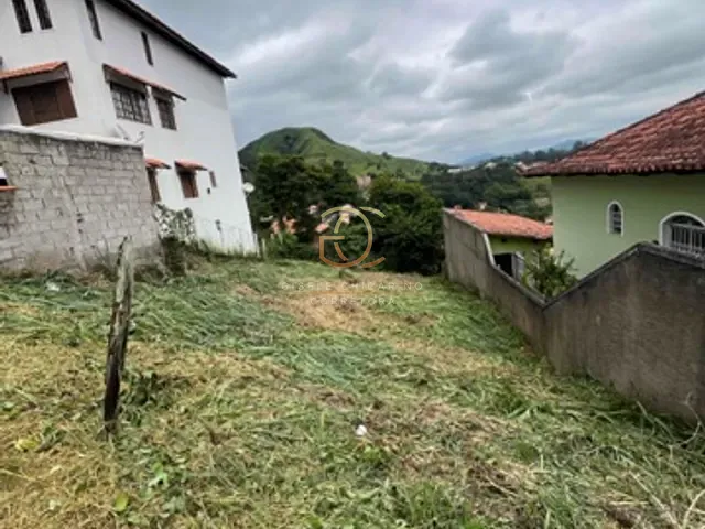 Terreno com 336m², à venda, no bairro Jardim Dona Angelina em Valença