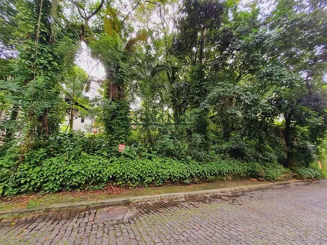 Terreno com 432m², à venda, no bairro Lagoa em Rio de Janeiro