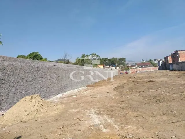 Terreno com 2112m², à venda, no bairro Campo Grande em Rio de Janeiro