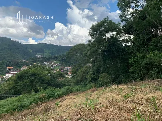 Terreno com 879m², à venda, no bairro Cônego em Nova Friburgo