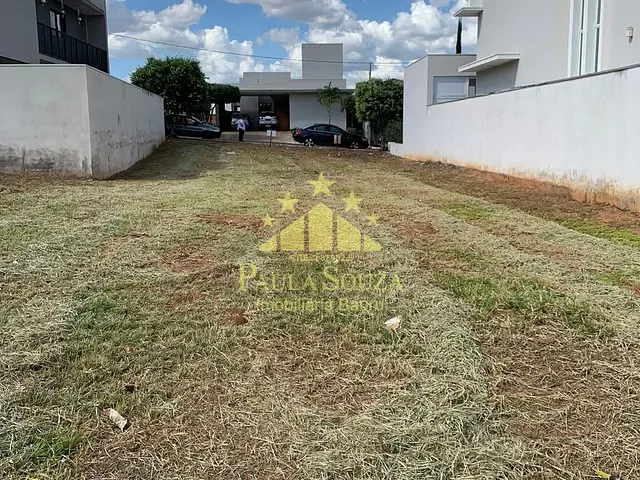 Terreno com 404m², à venda, no bairro Centro em Piratininga