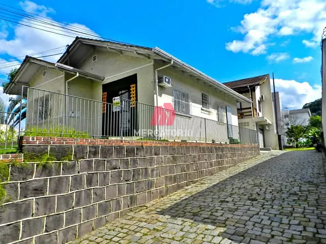 Terreno com 700m², para alugar, no bairro Itoupava Seca em Blumenau