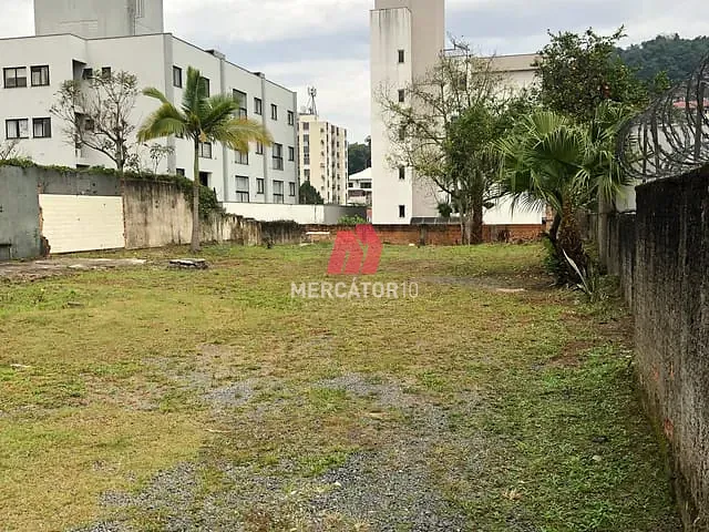 Terreno com 700m², para alugar, no bairro Itoupava Seca em Blumenau