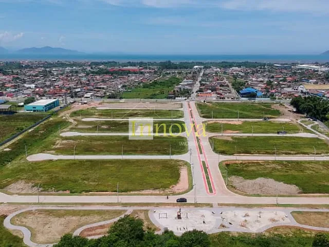 Terreno com 150m², à venda, no bairro Jaraguá em Caraguatatuba