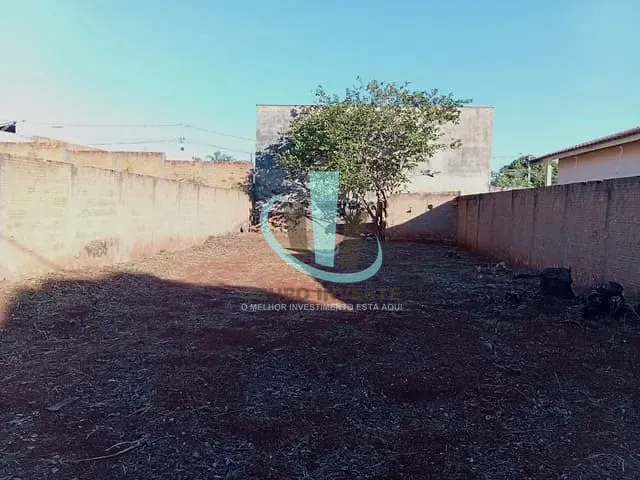 Terreno com 260m², à venda, no bairro PARQUE LARANJEIRAS em ARARAQUARA