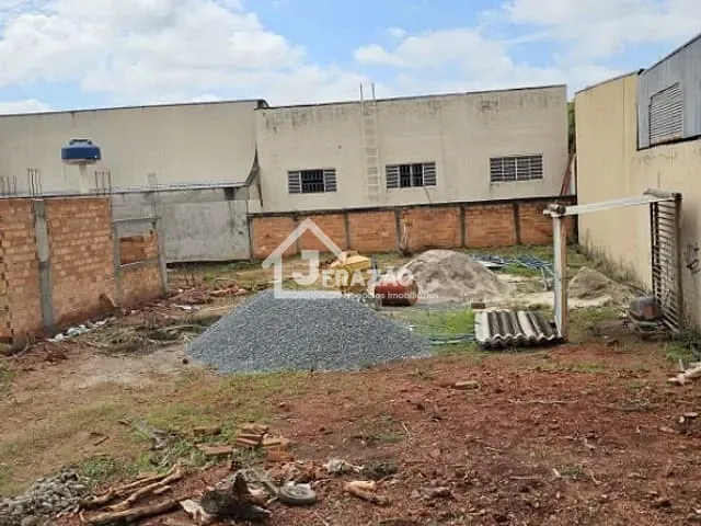 Terreno com 360m², à venda, no bairro Jardim Maria Helena em Goiânia