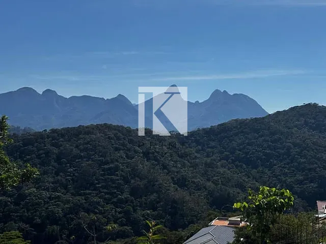 Terreno com 358m², à venda, no bairro Albuquerque em Teresópolis