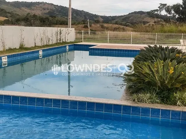 Terreno com 152m², à venda, no bairro Peróbas (Pachecos) em Itaboraí