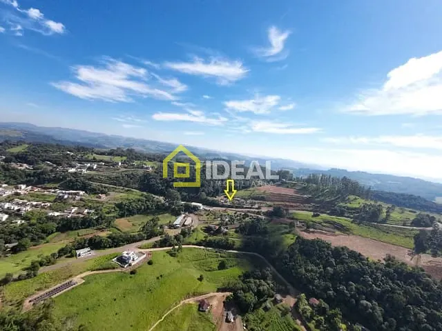 Terreno com 675m², à venda, no bairro São Roque em Itá