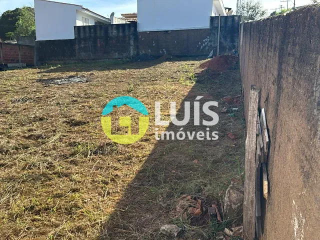 Terreno com 202m², à venda, no bairro CENTRO em Guaranésia