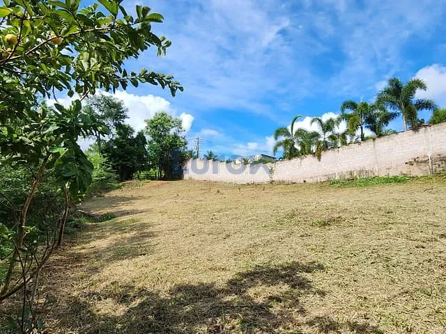 Terreno com 1330m², à venda, no bairro Vila Capuava em Valinhos