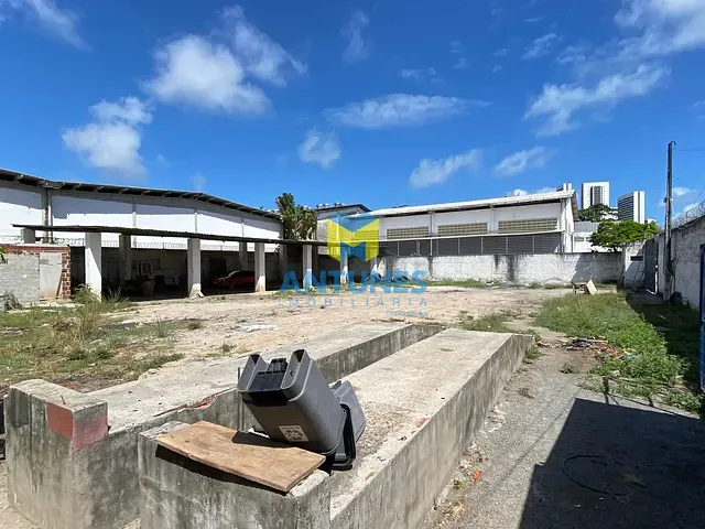 Terreno com 1100m², para alugar, no bairro Imbiribeira em Recife