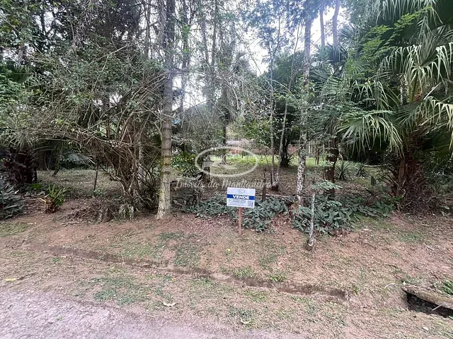 Terreno com 610m², à venda, no bairro Fazendinha (Penedo) em Itatiaia