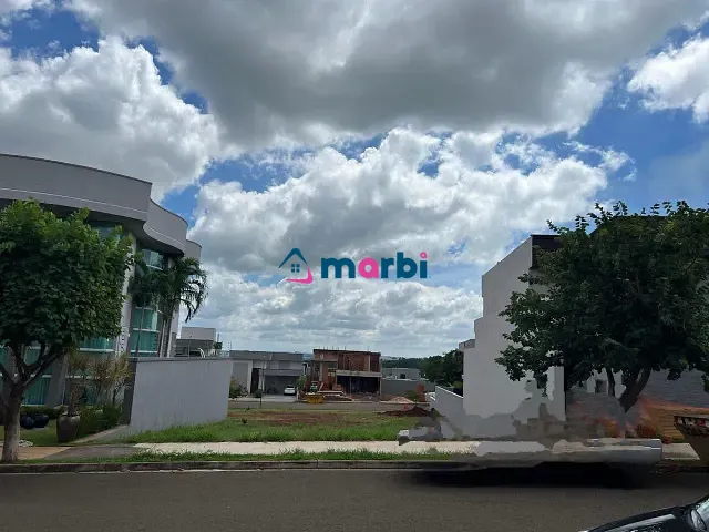 Terreno com 369m², à venda, no bairro Vila Cordenonsi em Americana