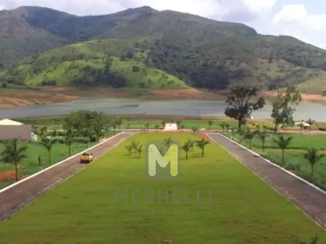 Terreno com 606m², à venda, no bairro Zona Rural em Guapé